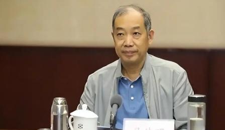 马伟明猜中了，百亿核航母变成烂尾工程，军方给出最后的期限。中国教授竟然预言了美国