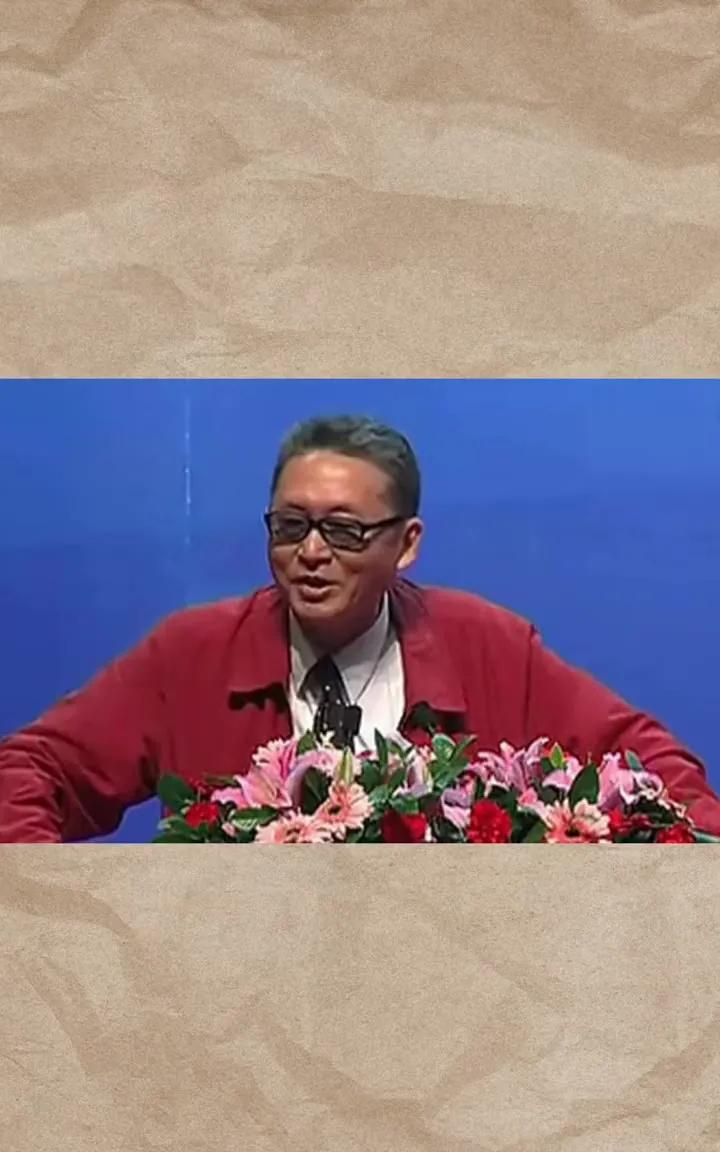 李敖说，他小时候在北京生活，亲眼看到过日本兵骑着高头大马从他眼前走过。他心里痛恨
