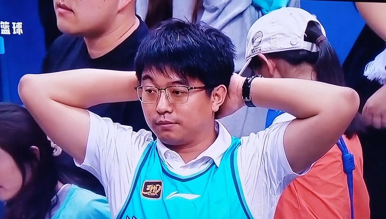 #星光同行家庭优选#
青岛和浙江打成2:2，我想最开心的应该是辽宁队。
比赛结束