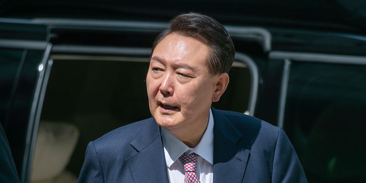 尹锡悦拒绝去警察那儿











什么？前总统尹锡悦竟然公开对警方下战