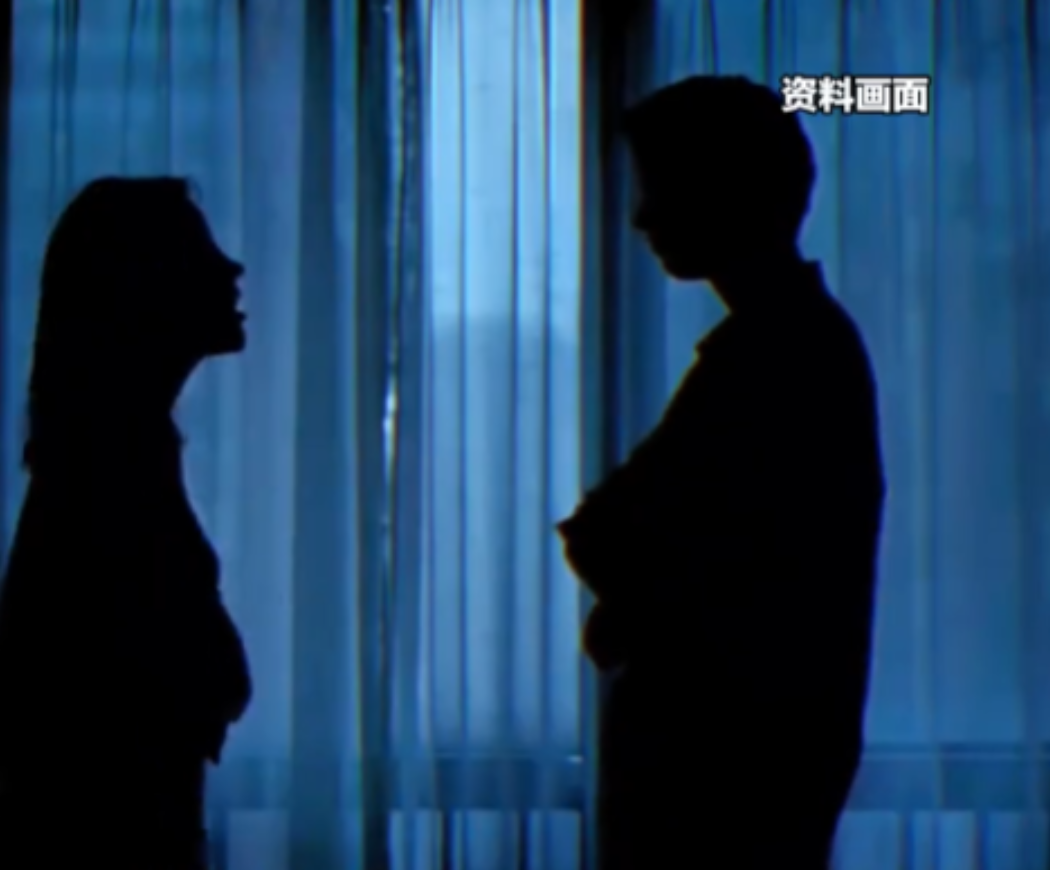 竟有这样狠心的爹！5月22日因为夫妻矛盾，32岁的刘某给自己10岁的儿子和7岁的