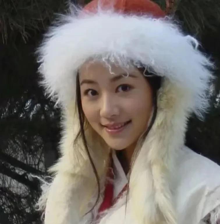 袁弘和韩雪居然是同学，还是男人显老，总感觉韩雪很年轻，袁弘这老同学里面各个都很优