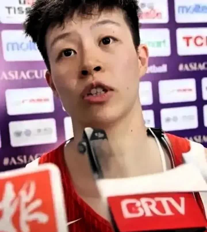 李缘本届女篮亚洲杯打得一塌糊涂，季军赛一节表现得尤为“突出”。


本该是