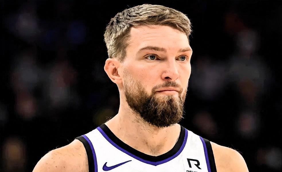 勇士不要再犹豫了，小萨完美适合！
萨克拉门托国王本赛季开局表现未达预期，有NBA