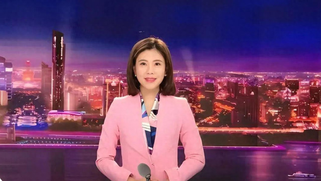 广东最红女主持，家庭事业两兼顾，拒绝为丈夫离职，今比年轻时还美