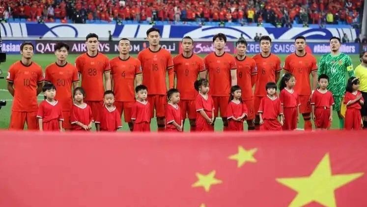 国足迎来2大利好，媒体人曝沙特队弱点！难怪主帅伊万表情轻松