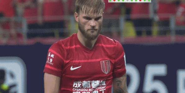 河南点球击败成都蓉城打进足协杯决赛，本赛季河南足协杯表现真的是神了，先后点球淘汰