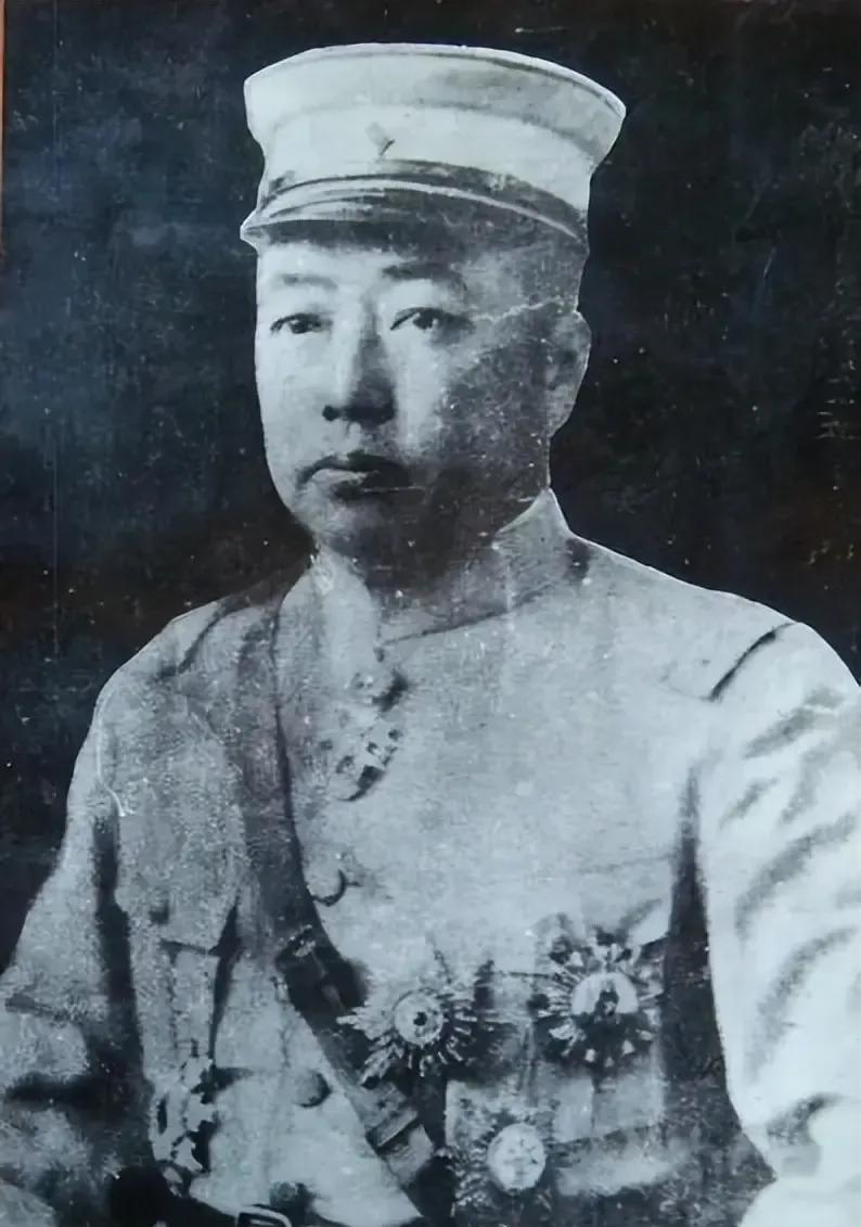杨宇霆和常阴槐死的不冤，特别是杨雨霆仗自己是老帅身边的参谋就敢恃宠而骄！少帅处理