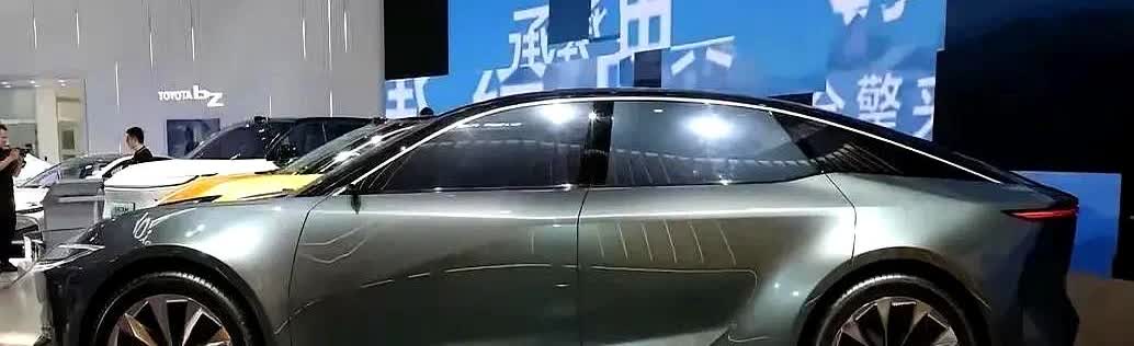 王励勤完全可以放心了，樊振东用胜利告诉所有质疑他的人，没有世界排名怎么了，半年没