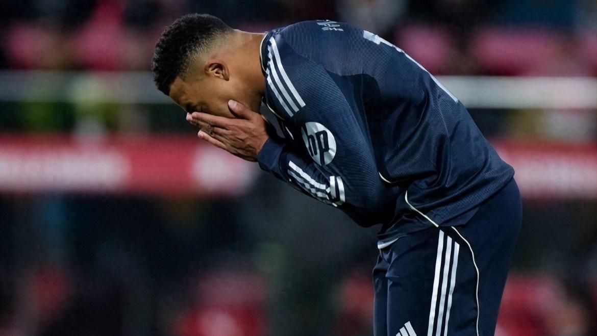 阿隆索帅位悬了，老佛爷打算请回齐达内？