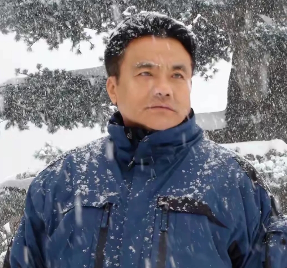 老戏骨张秋歌：婚姻不顺无儿无女，和母亲关系也不和，但生活惬意
