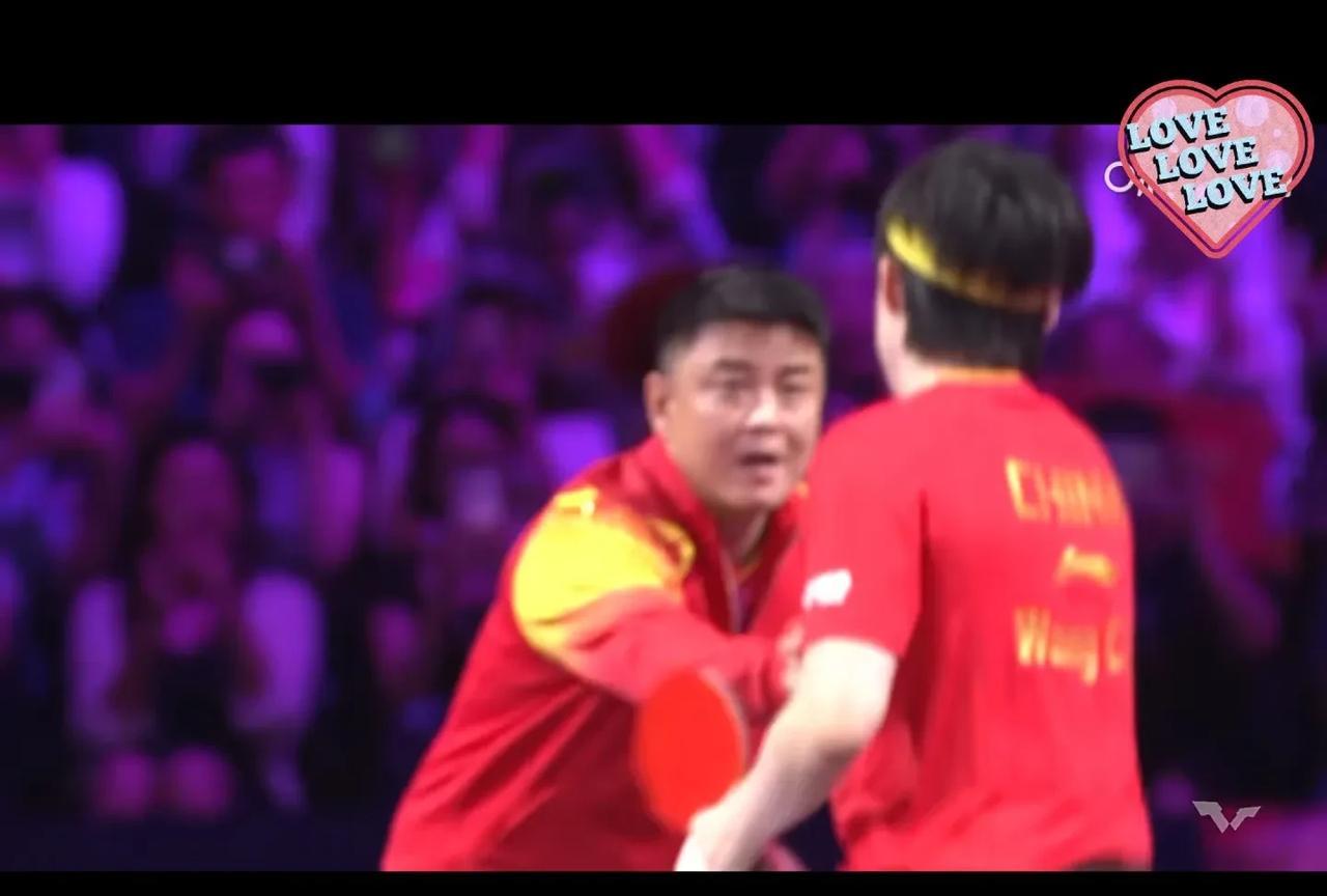 #晒图笔记大赛#
王楚钦上场了！
马上要在半决赛中与小莫对决
现在最紧张的应该是