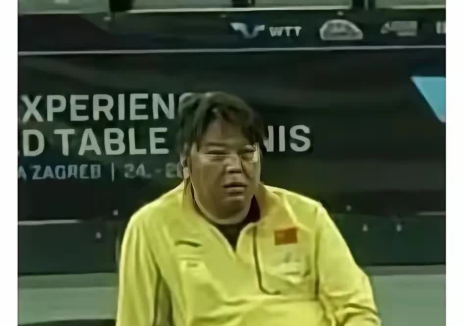 谁还记得这个意气风发的教练，一年不见怎么成了这个样子？
当年的奥运金牌，少不了