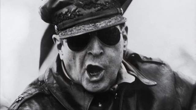 1946年日本《和平宪法》颁布的背后，驻日盟军和日本政府的博弈