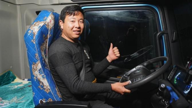 高效节能+驾乘舒适！欧曼银河5M纯电重卡让韩师傅运煤能赢能享