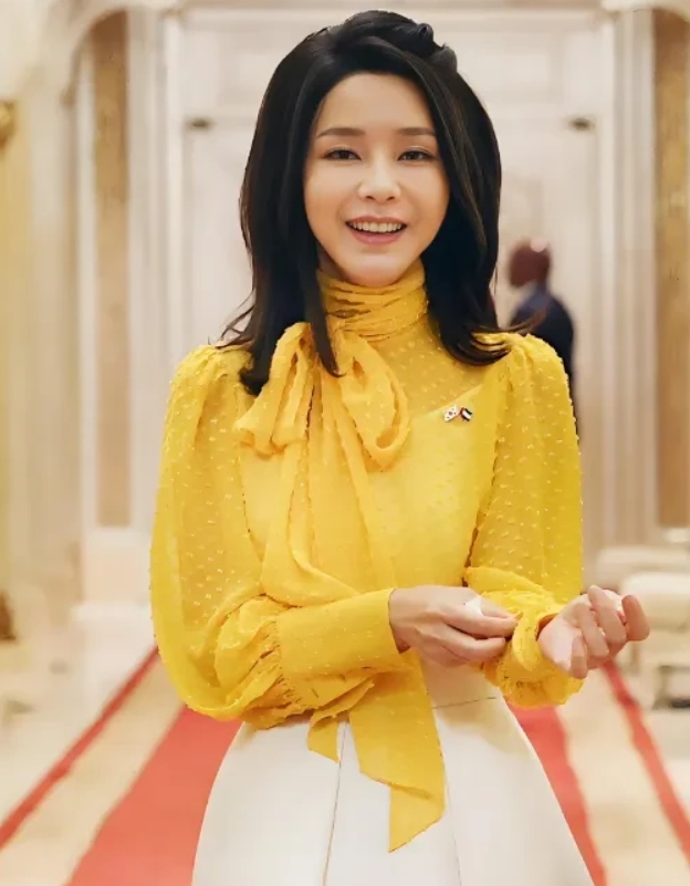 为了那11只宠物，离开韩国总统府的金建希夫妇，先在私宅公寓暂住后，可能会尽快在首