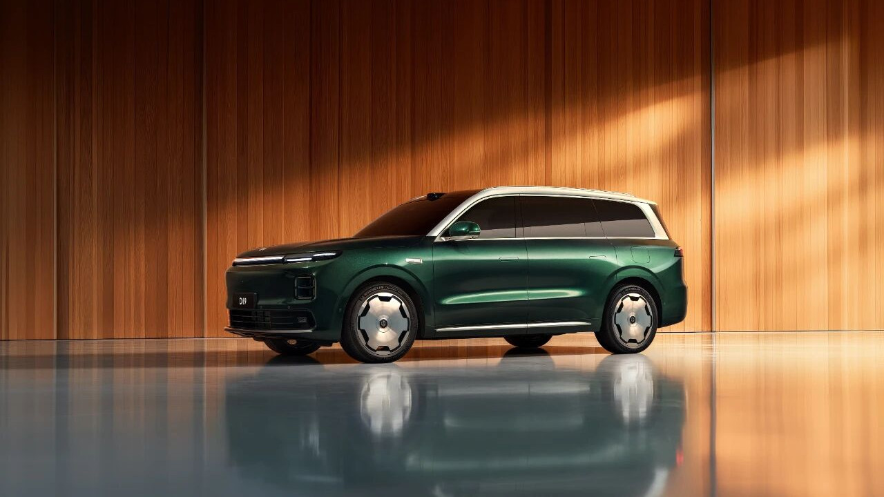 费翔代言的零跑D19 增程版把纯电续航做到了500km