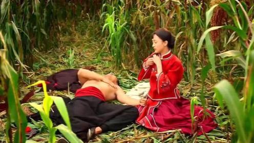 一场激情戏背后，张艺谋《红高粱》中藏着怎样的民族隐情