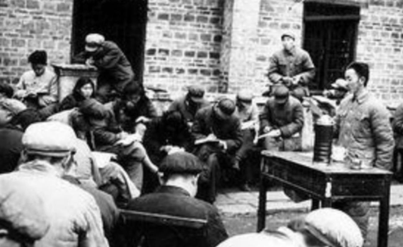 上世纪50年代初，福州台江试点评定阶级成分时，叶家最初被划为资本家。



福州