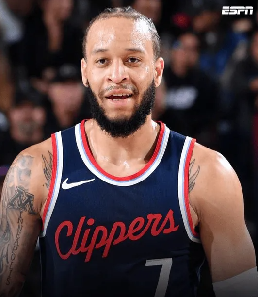 Shams：据ESPN消息人士透露，自由球员前锋阿米尔·科菲已与密尔沃基雄鹿队达