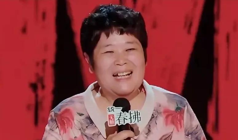触目惊心！房主任家暴案细节曝光：曾遭丈夫公公联手施暴，3次被强制流产！
网友怒斥