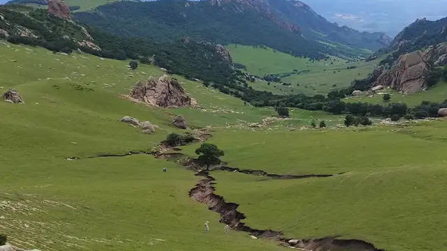【徒步大青山｜在云端与美景中，赴一场自然的盛大邀约】