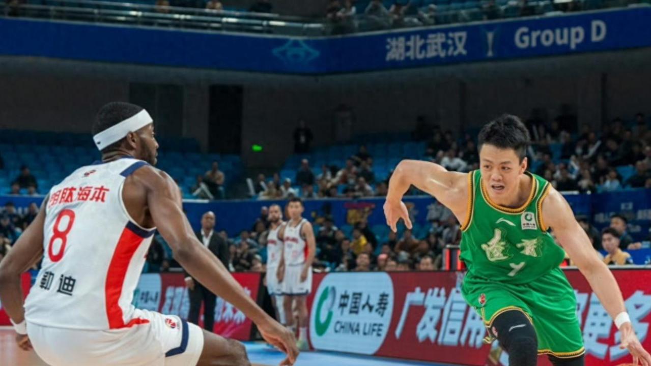 辽媒发文点评辽篮，三名球员表现令人失望，建议调整外援改变颓势