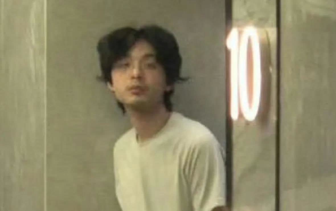 网友直呼他有什么魅力么。，被爆和欧阳娜娜同居安雨，他长这样