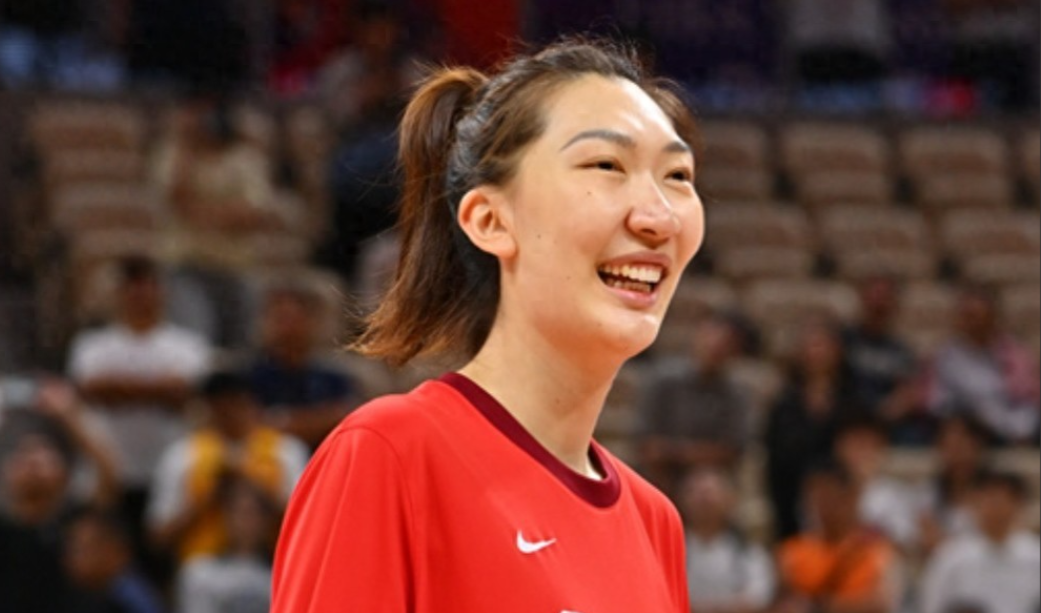 2025年全国女子篮球锦标赛18日在四川宜宾落幕。决赛中，四川队下半场发力，以9
