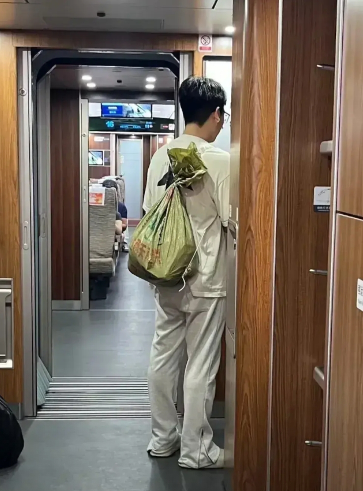 永远不懂年轻人的时尚！