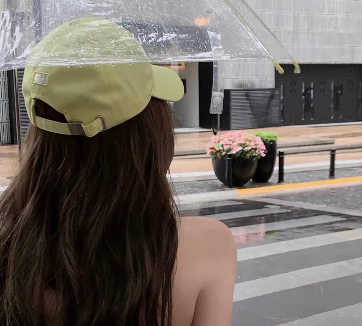 不要再跟我吵架了
我们是夫妻，不是仇人
别再对我恶语相向了，我又能对你有什么坏心