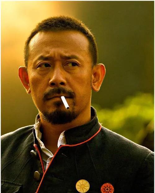 姜文新片《你行！你上！》以郎朗成长为轴，融合东北家庭父子闯关式追梦与黑色幽默。影