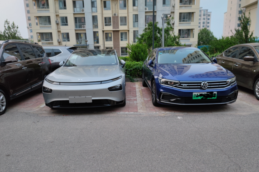 绕了一圈还是选择了p7
625e，感觉当韭菜了，但是提车快，就忍不住出手了，就是