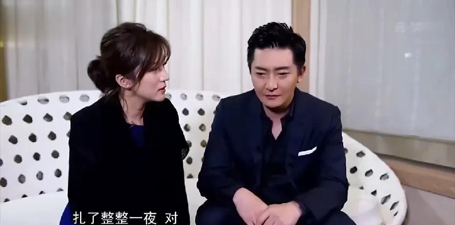 郭京飞和鲍莉真是娱乐圈模范夫妻。郭京飞和鲍莉相识一个月就闪婚，结婚快20年了零绯