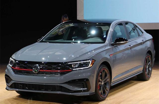 速腾底盘比朗逸还低
明天去提车，偶然发现咱们速腾底盘竟然比朗逸还低12mm。。。