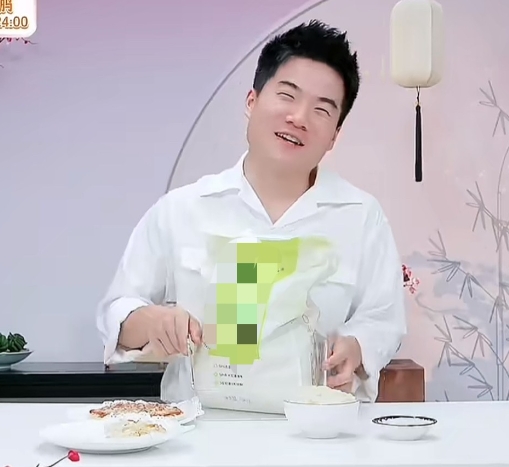 由于宇辉上播一直聊、一直嗨，不仅逗的马骞笑声此起彼伏，就连屏幕前的网友也没合上过