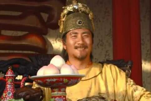 1368年，刘伯温觐见，正在吃烧饼的朱元璋，一听刘伯温来了，直接将自己咬过一口的