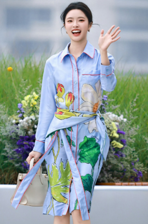 徐若晗的看秀妆造，超可以的，喜欢吗？