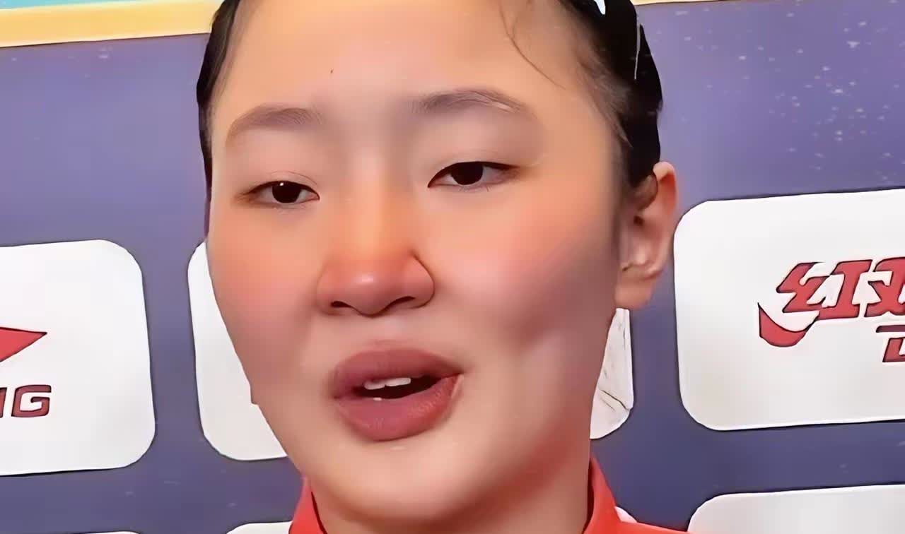 张本美和又上热搜了。

这次多哈世乒赛0-4输王曼昱，她没抱怨场地，没质疑裁
