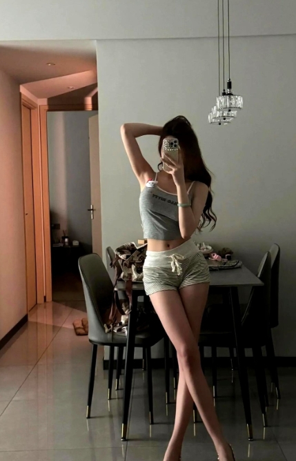 跟男朋友一起住怎么找他要房租

这房子是我父母给买的，之前告诉他每个月房租220