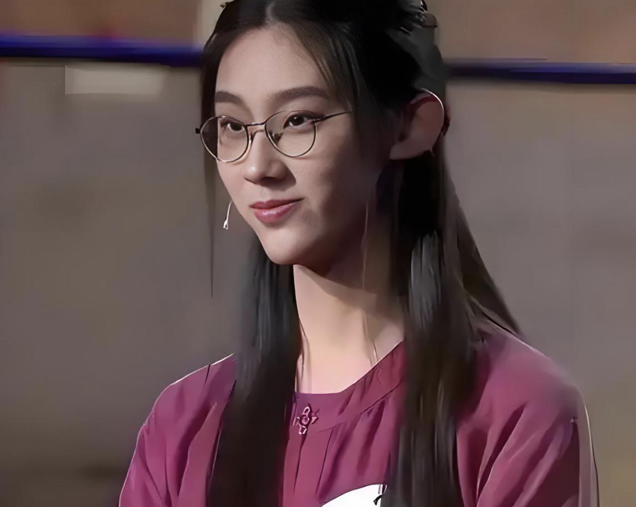 [中国赞]2019年，背了两千多首古诗的才女武亦姝高考考了613分，却被网友嘲笑