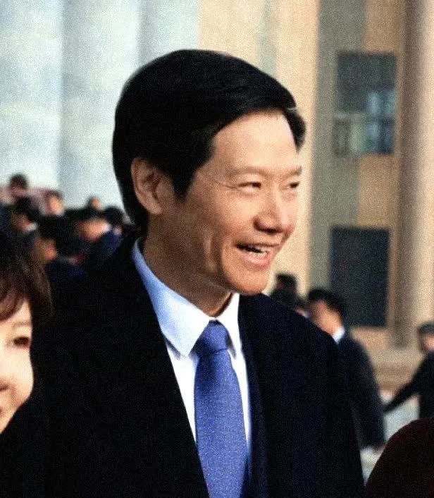 雷军真是营销鬼才，简直就是汽车界“李佳琦”，太懂得讨好女人了，造出的小米汽车具有
