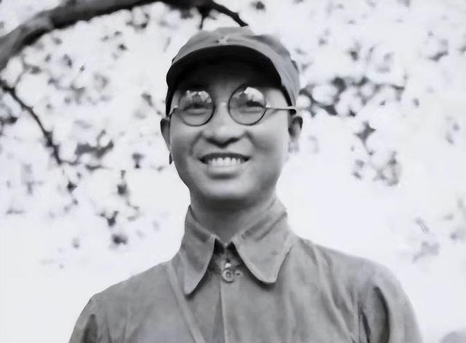 “主席，候补是什么意思？我候谁的补呀？”中共七大上，陈赓被选为候补委员，会议结束