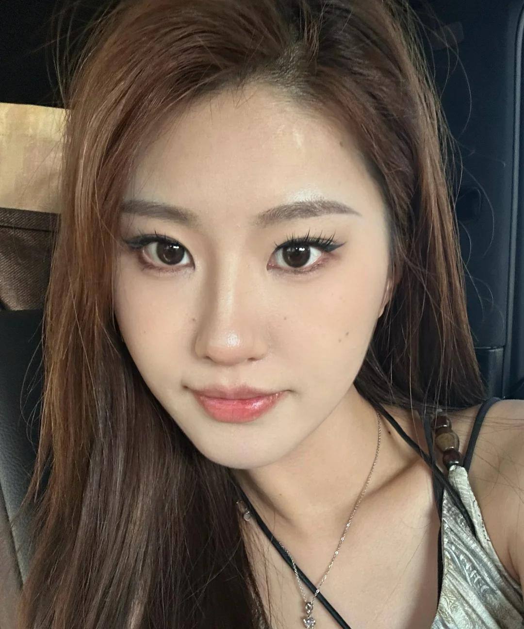 我觉得 i8 i6 很好看，不会再重演 mega 的覆辙， 时机也很好，更重要的
