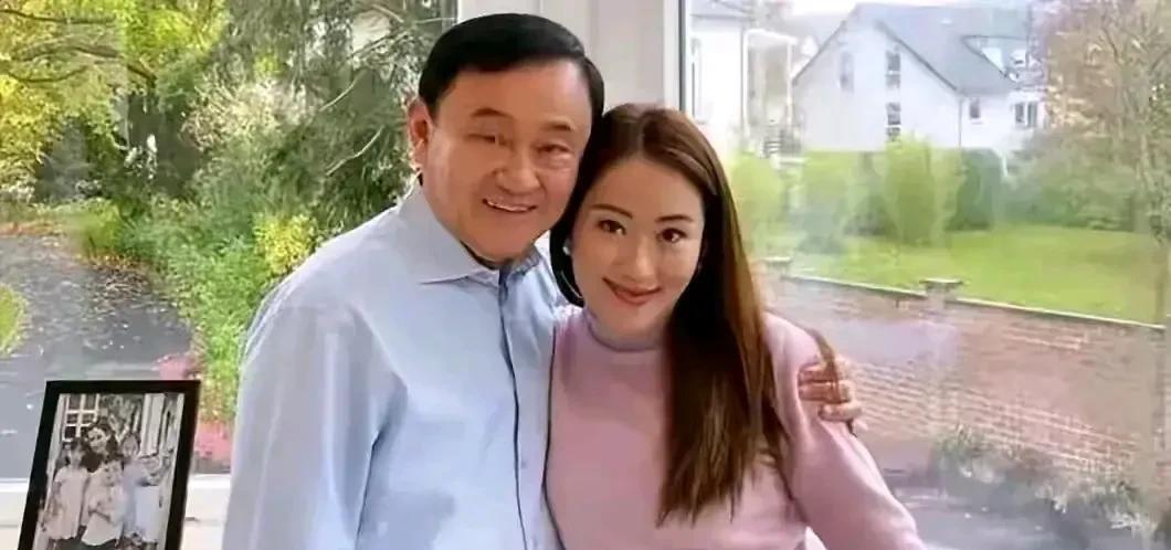 曼谷平衡术？
泰国新战机选择瑞典萨博！
佩通坦政府拟采购12架鹰狮JAS系列战机
