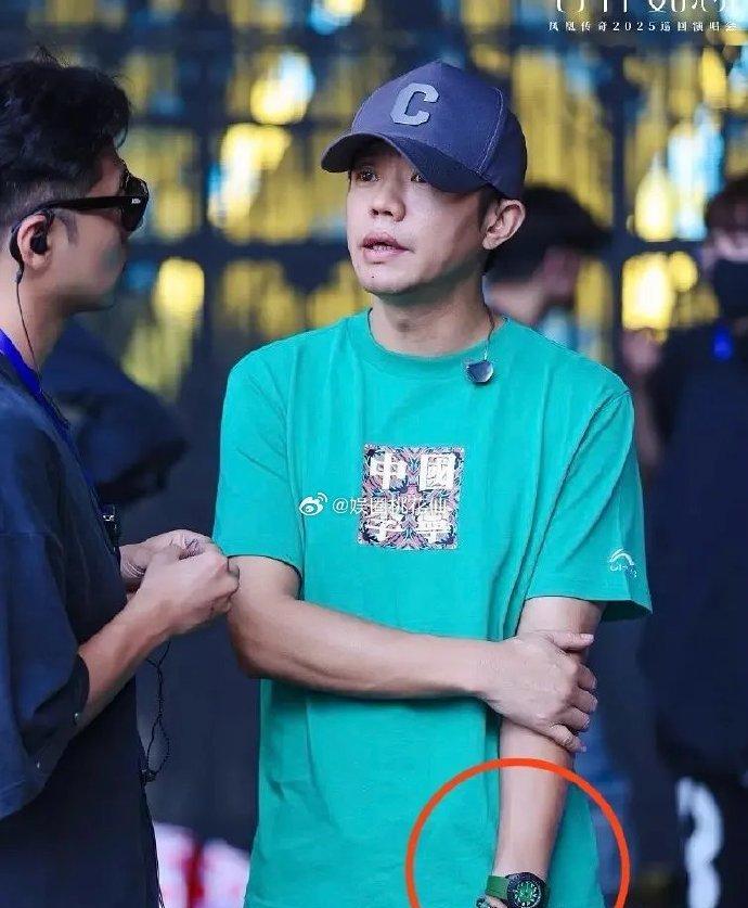 凤凰传奇天津站演唱会取消，后续的洛阳站筹备也终止。
    可能是地方管理机构怕