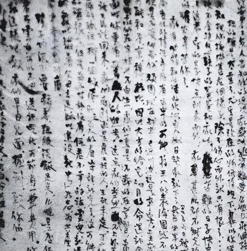 1985年9月，邓颖超来李鹏办公室看望他，谈话中想起一件事：“江姐的儿子彭云到美