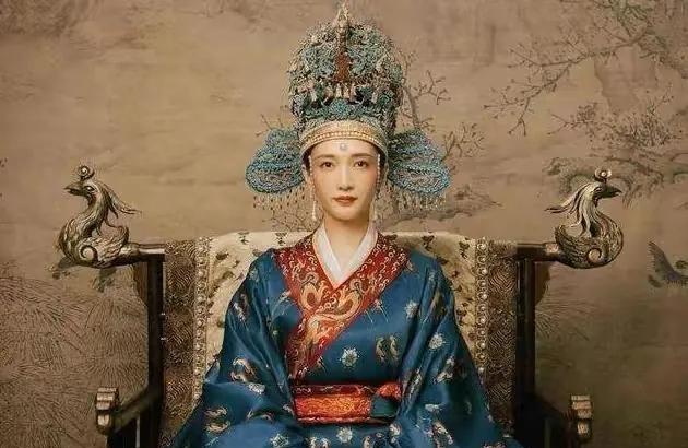 1096年，孟皇后被刘婕妤诬陷，宋哲宗赵煦一怒之下废了她的皇后之位，让她移居瑶华