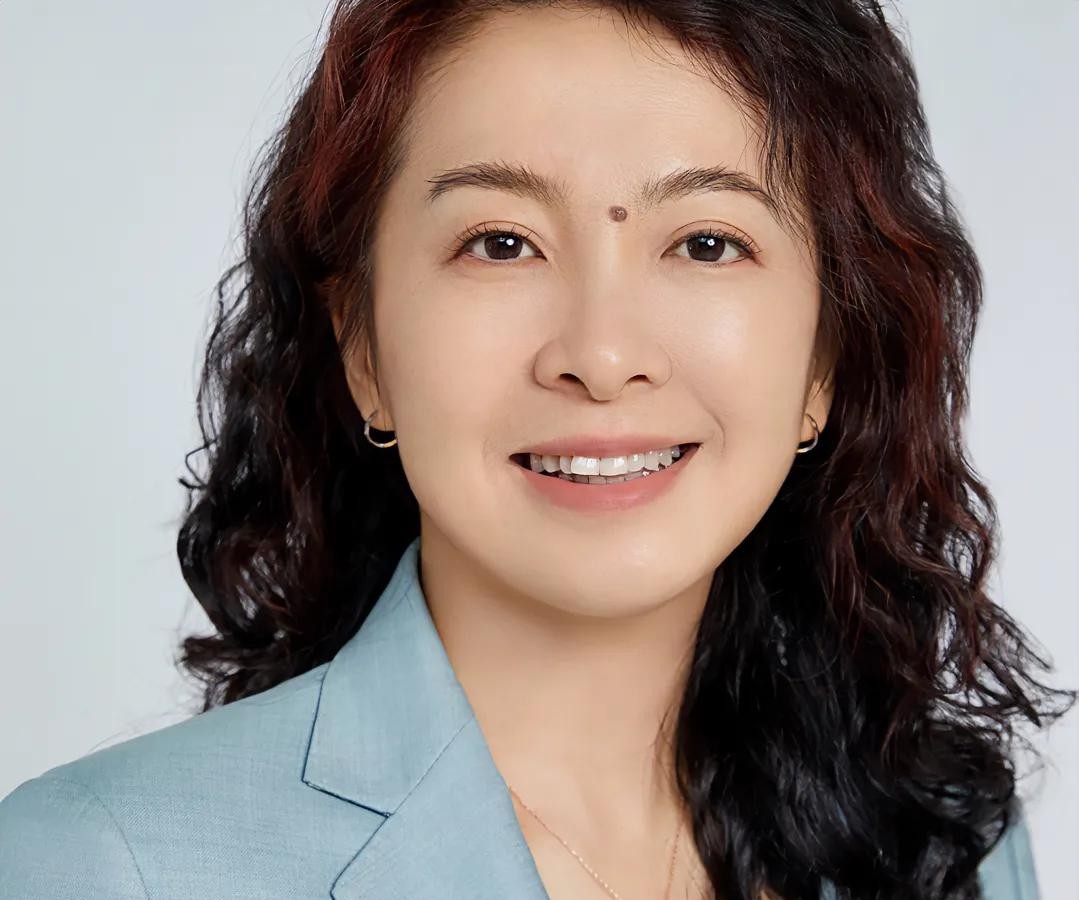 外交官工作不易信息少





你有没有想过，出生入死的特工，竟然可能是你身边一