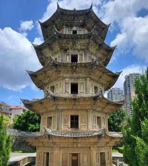 从魏晋到清代：古代寺庙建筑的历史脉络
寺庙建筑作为中国古代建筑艺术的重要组成部分